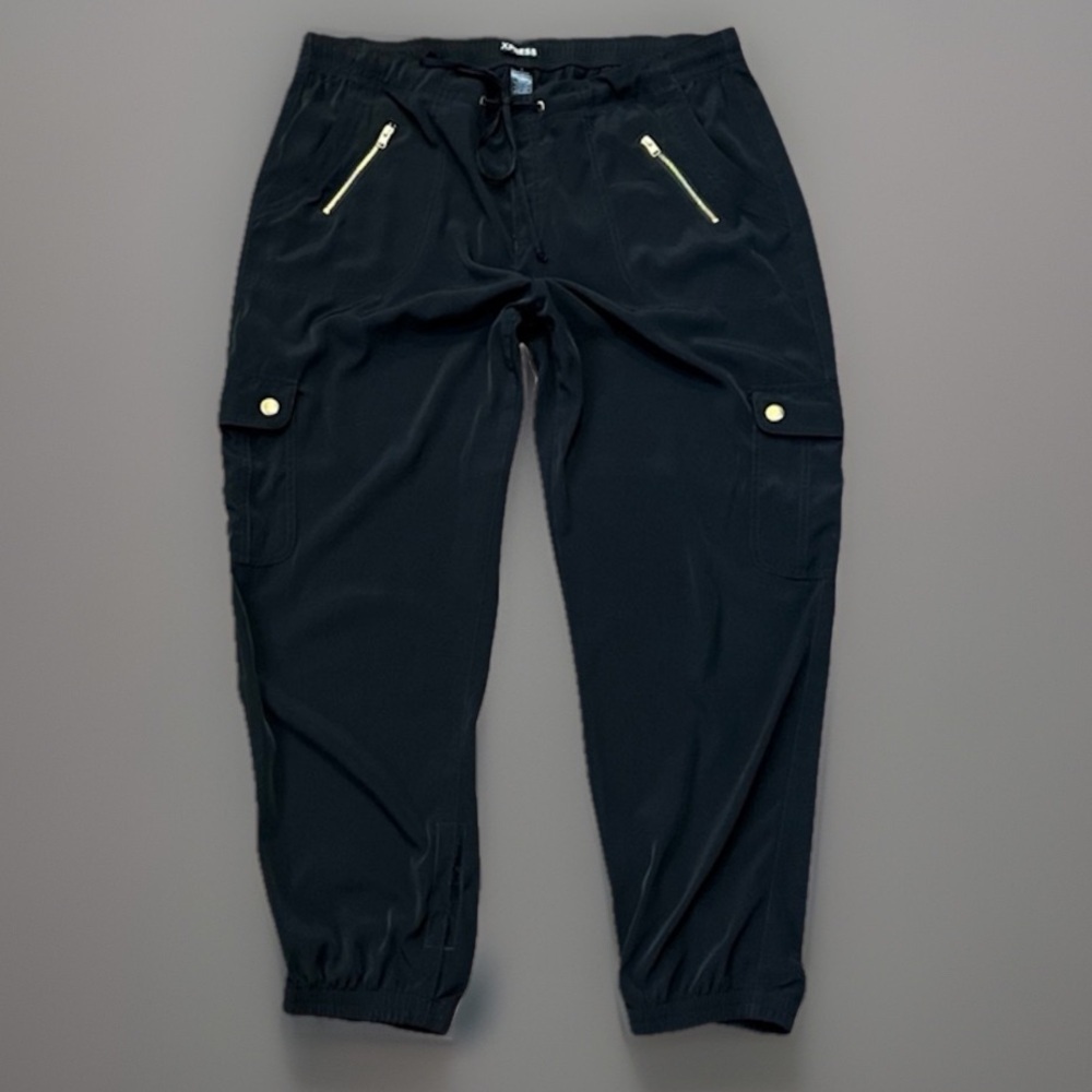 Express Black and Goldtone Accents Cargo Jogger Pants sz L
